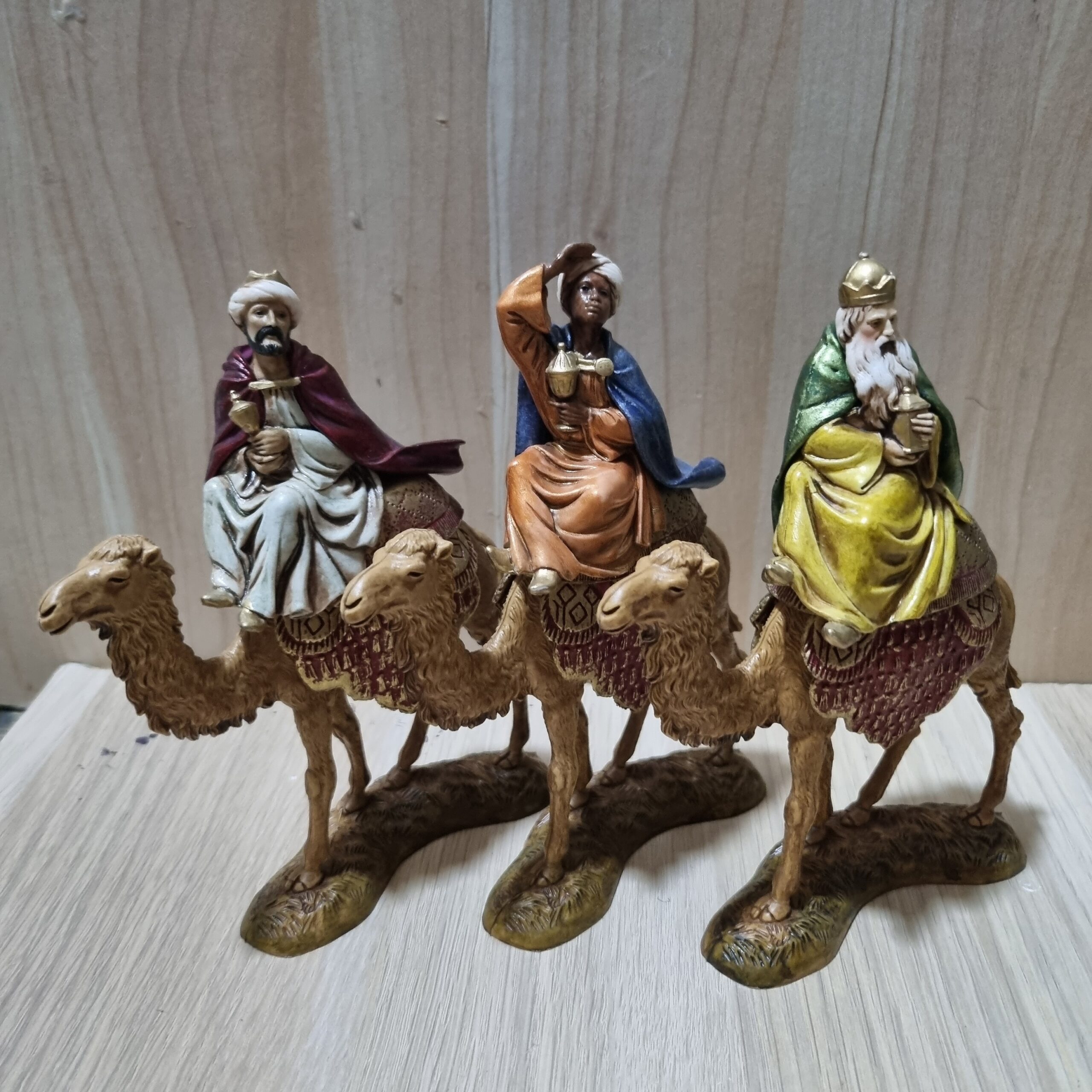 Ditta Montanini Pastori Landi Tre Magi a Cammello 10 cm statuina