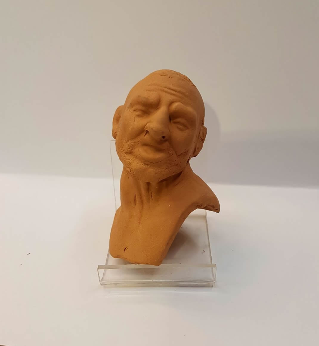 Ditta Montanini TC17 Testa Terracotta con Mani e Piedi