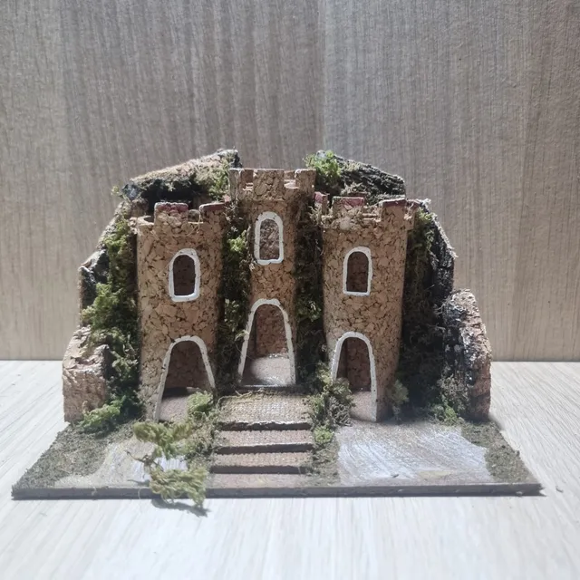 Montanini 84143/2 Castello casetta presepe in sughero