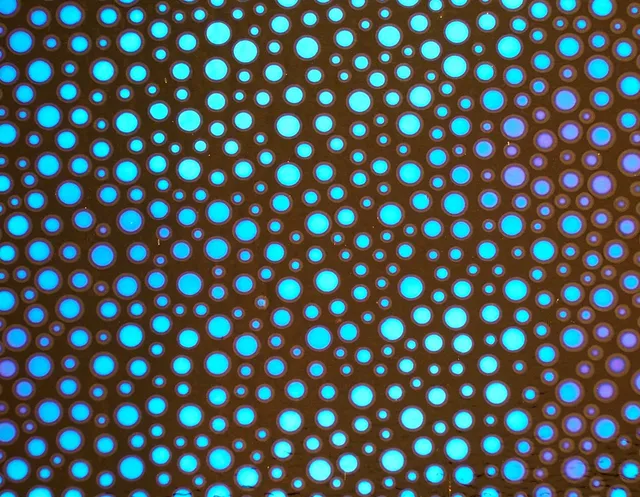 CBS Borderline Bubbles vetro fusione rosso blu quarto foglio