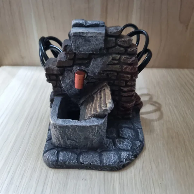 Ditta Montanini Fontana con Lavatoio e Pompa miniatura presepe