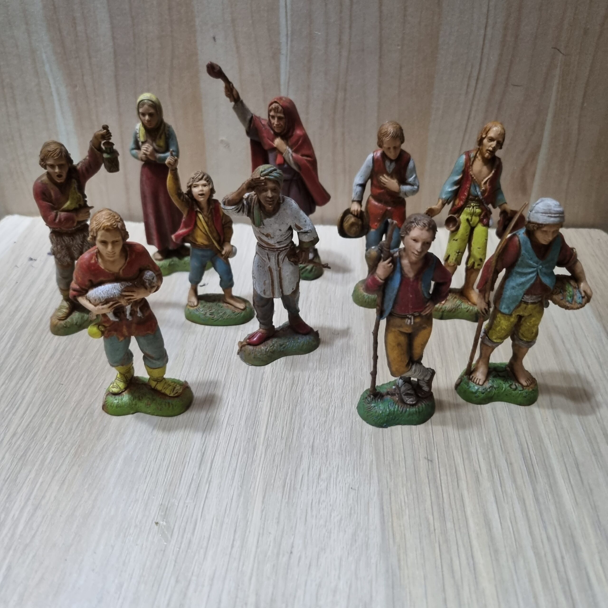 Ditta Montanini Landi 0144-19 set 10 pastori 10 cm