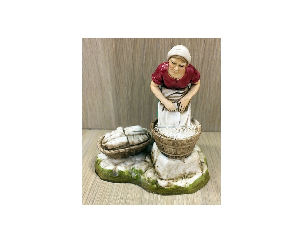 Ditta Montanini Gruppi Landi 0343-02 lavandaia statuina