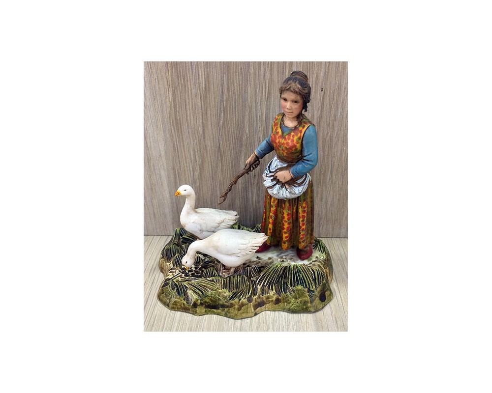 Ditta Montanini Gruppi Landi 0343-04 gruppo presepe Donna con oche