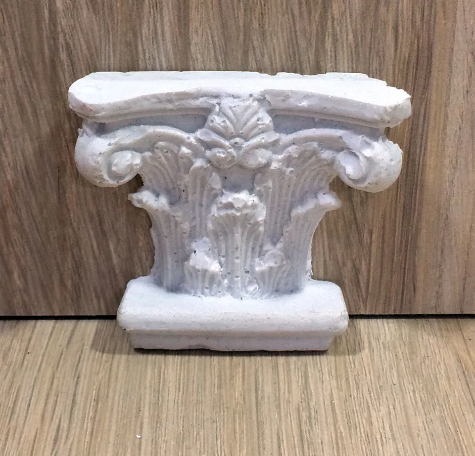 Ditta Montanini Colonne e Capitelli MCAP4 mezzo capitello 5 cm