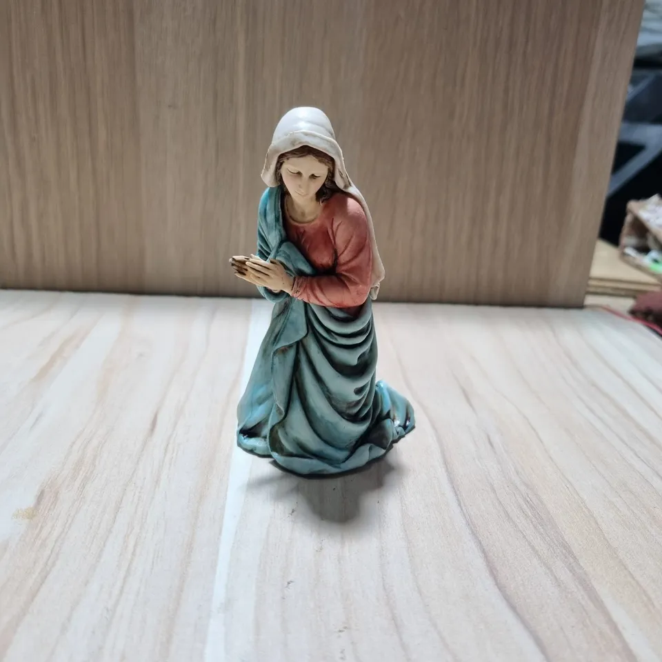 Ditta Montanini Pastori Landi Madonna 13 cm statuina presepe