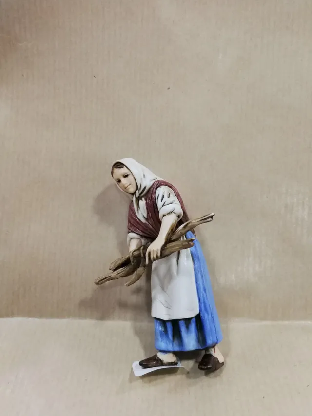 Ditta Montanini Pastori Landi Donna con fascine statuina presepe 10 cm