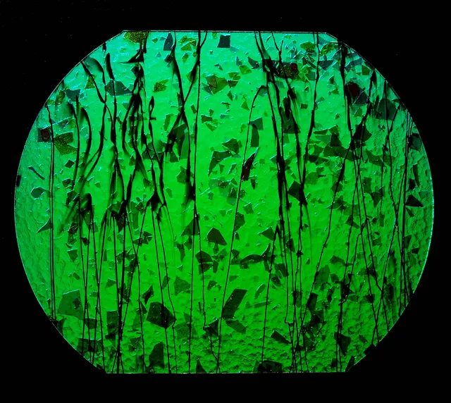 Cbs Dichroic Specialty Fracture 4114 Emerald vetro 90 COE