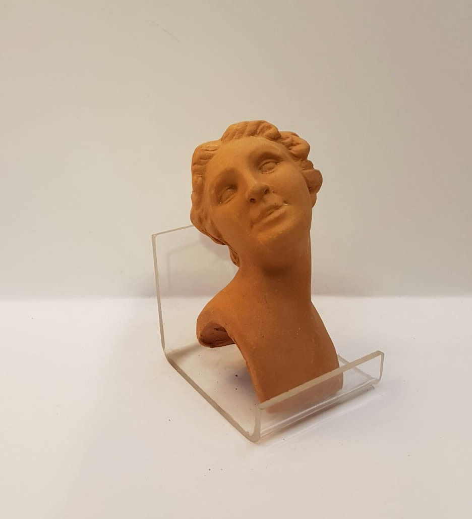 Ditta Montanini Teste terracotta TC12 testa presepe con mani