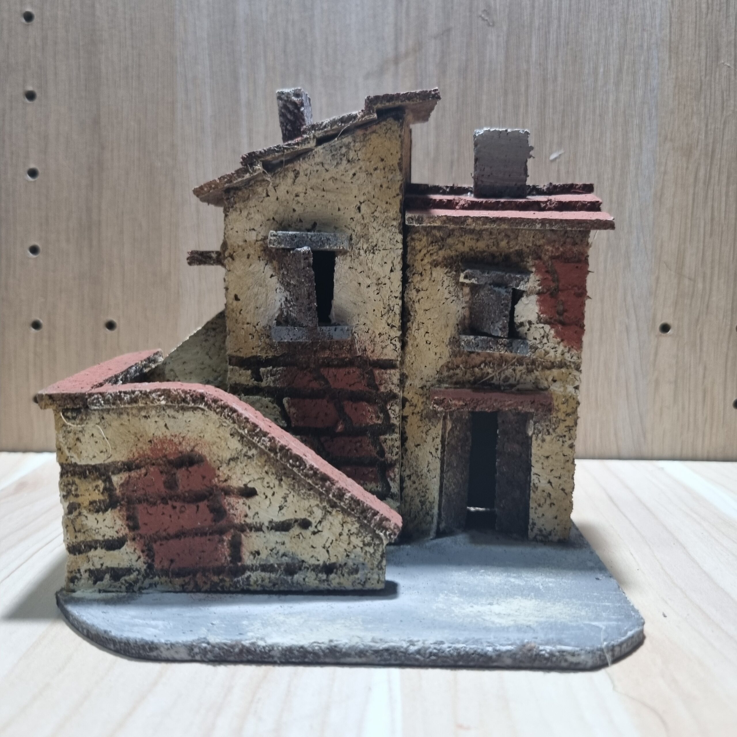 Ditta Montanini Art 32 Casa sughero casetta presepe