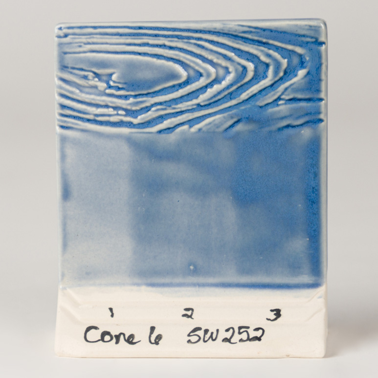 Mayco Foundations Blue Opal smalto lucido blu per tavola