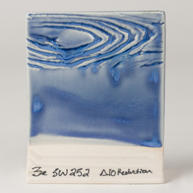 Mayco Foundations Blue Opal smalto lucido blu per tavola