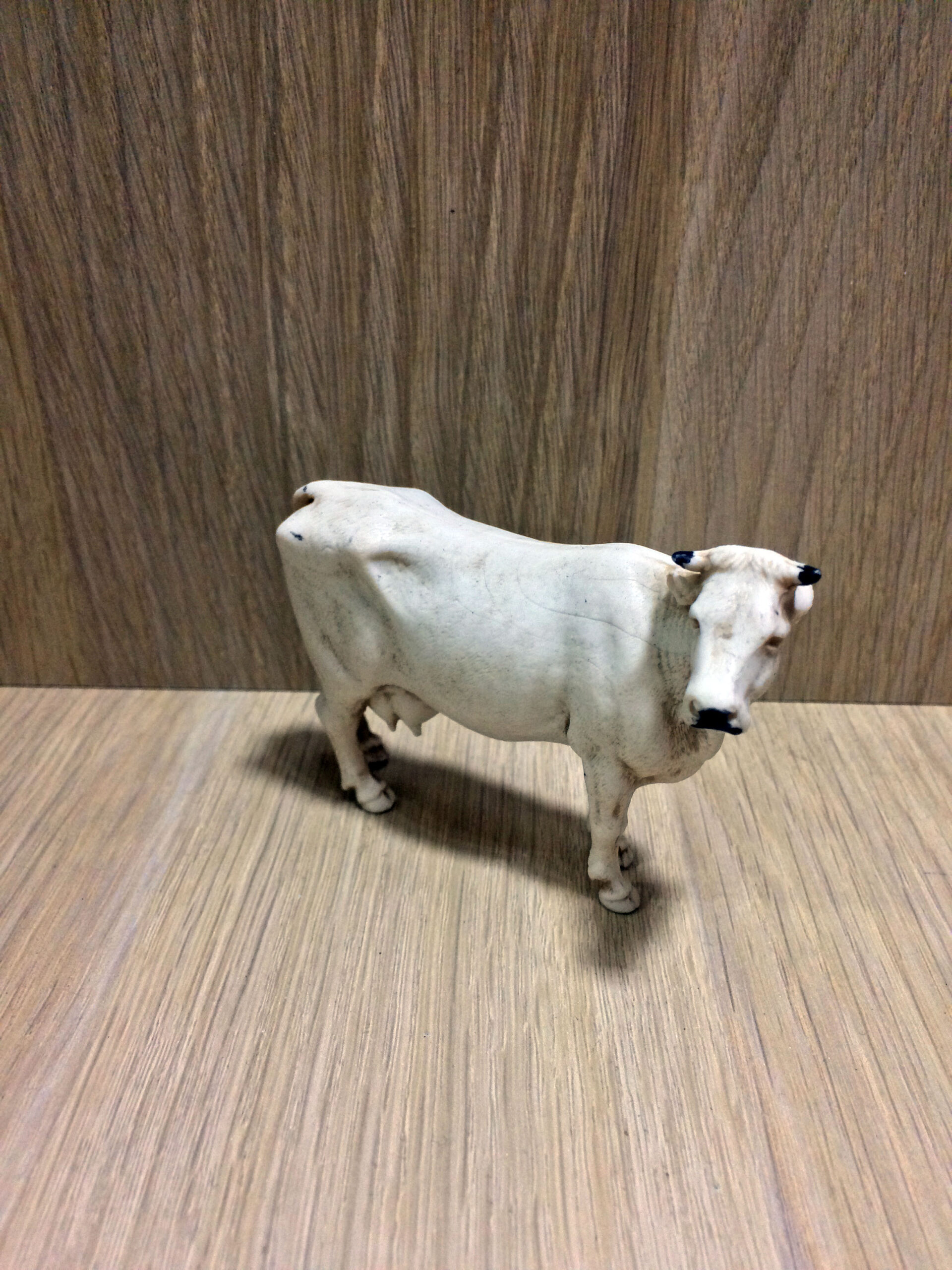 Ditta Montanini 1041-01 mucca bianca animale presepe