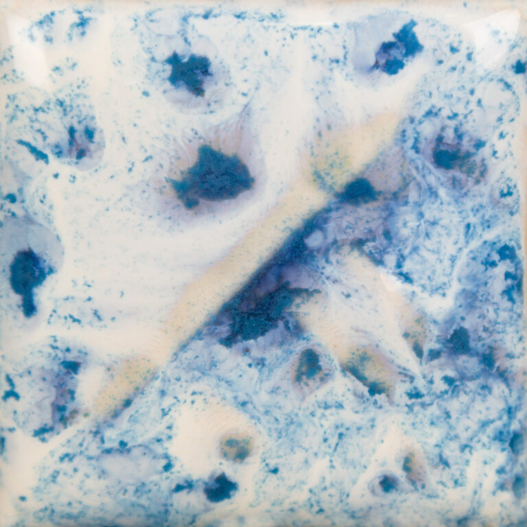Mayco Stoneware Tidal Wave smalto bianco con cristalli blu