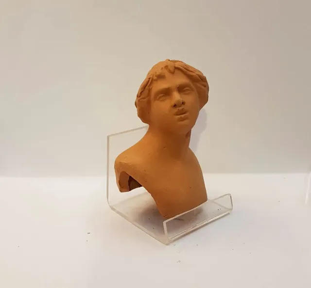 Ditta Montanini TC11 testa terracotta presepe con mani