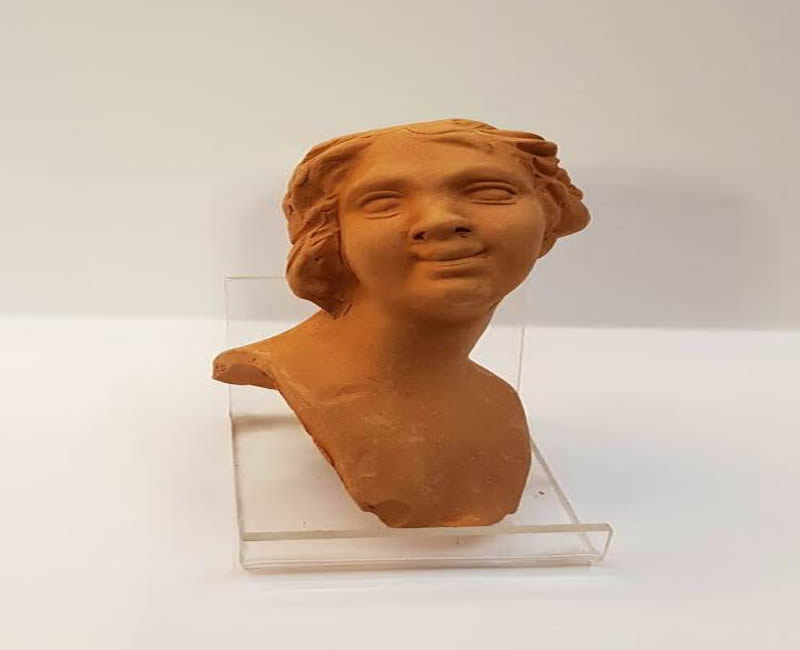 Ditta Montanini Teste di terracotta TC3 testa presepe con mani e piedi