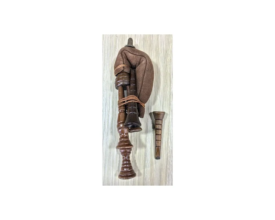 Ditta Montanini ST2 Zampogna strumento presepe 15 cm