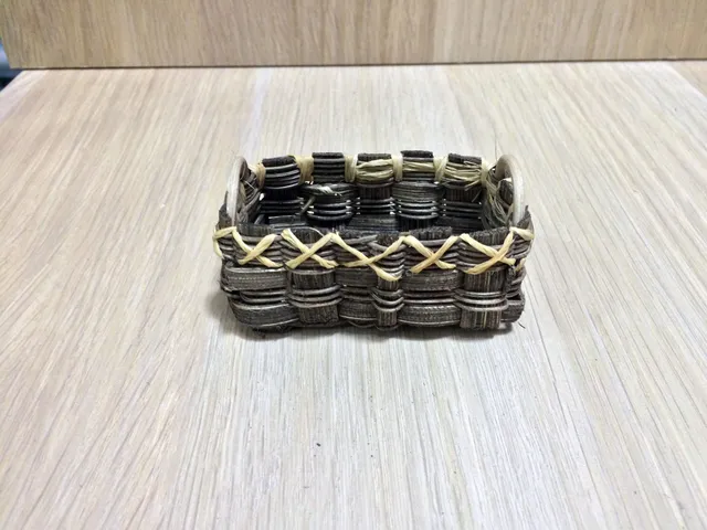 Montanini CS006 spasella cestino presepe 7x4x3 cera