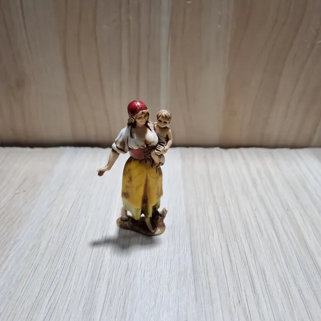Ditta Montanini Pastori Landi zingara 8 cm statuina presepe