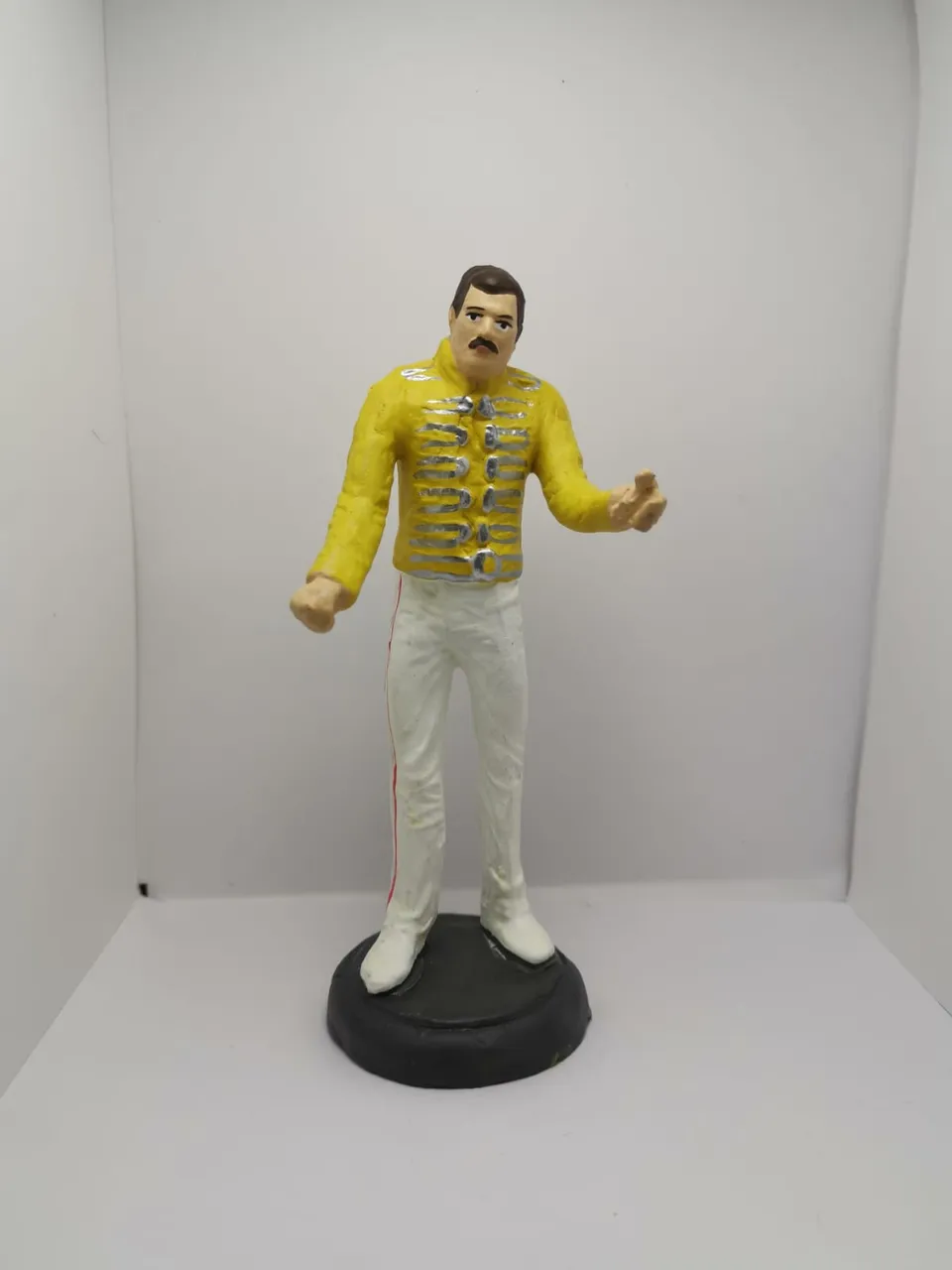 Ditta Montanini Personaggi famosi Freddie Mercury statuina 14-17 cm