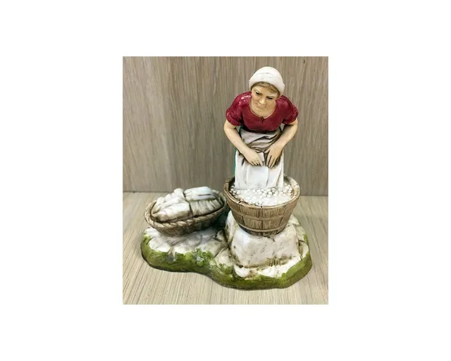 Ditta Montanini Gruppi Landi 0343-02 lavandaia statuina