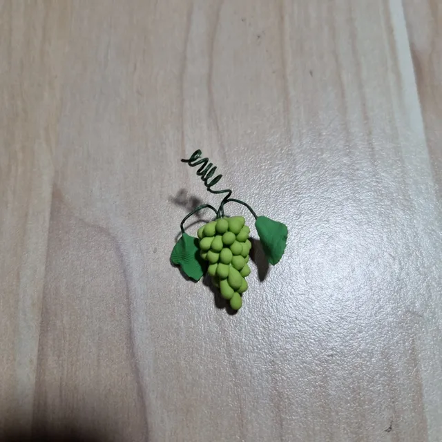 Ditta Montanini grappolo uva bianca minuteria presepe