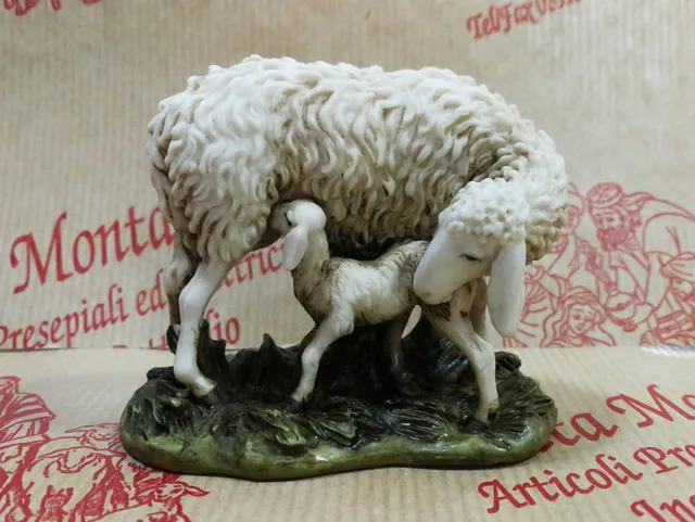Ditta Montanini Landi 1518 Pecora con Agnello 15 cm Presepe