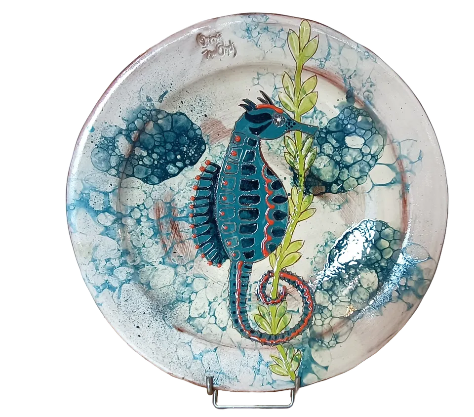 OrientéObjets Figuerolles Plat Hippocampe piatto 38 cm ceramica