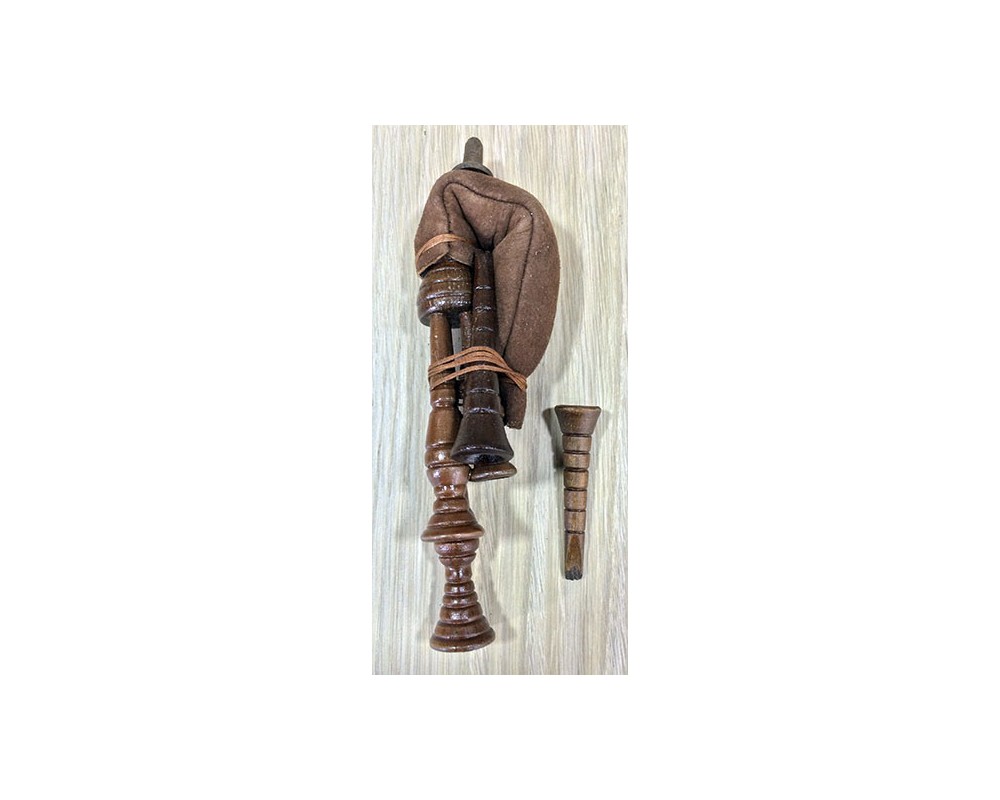 Ditta Montanini ST2 Zampogna strumento presepe 15 cm