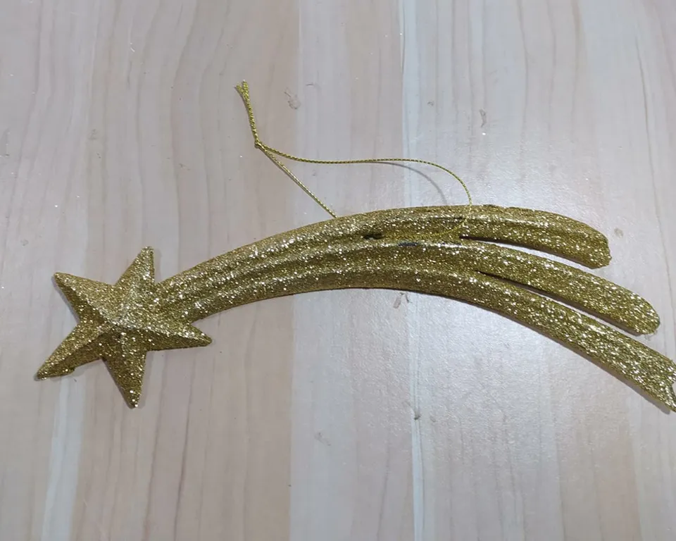 Ditta Montanini Stella glitter oro 15 cm presepe