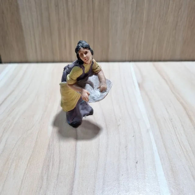 Montanini Pastori PVC Euromarchi Lavandaia 10 cm statuina presepe