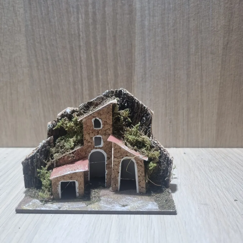 Ditta Montanini 85567/3 casetta sughero presepe