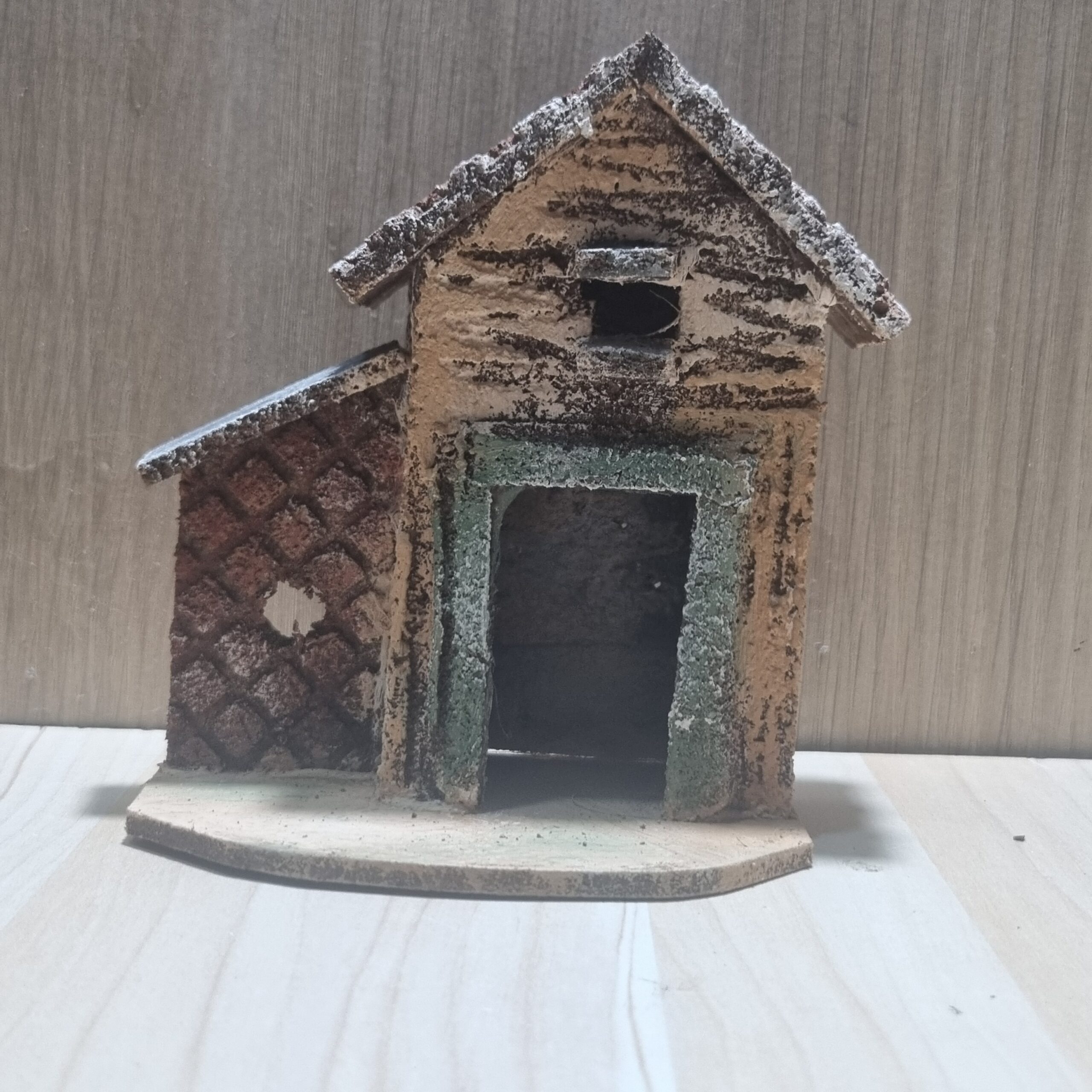 Ditta Montanini Casetta in sughero C10 casetta presepe