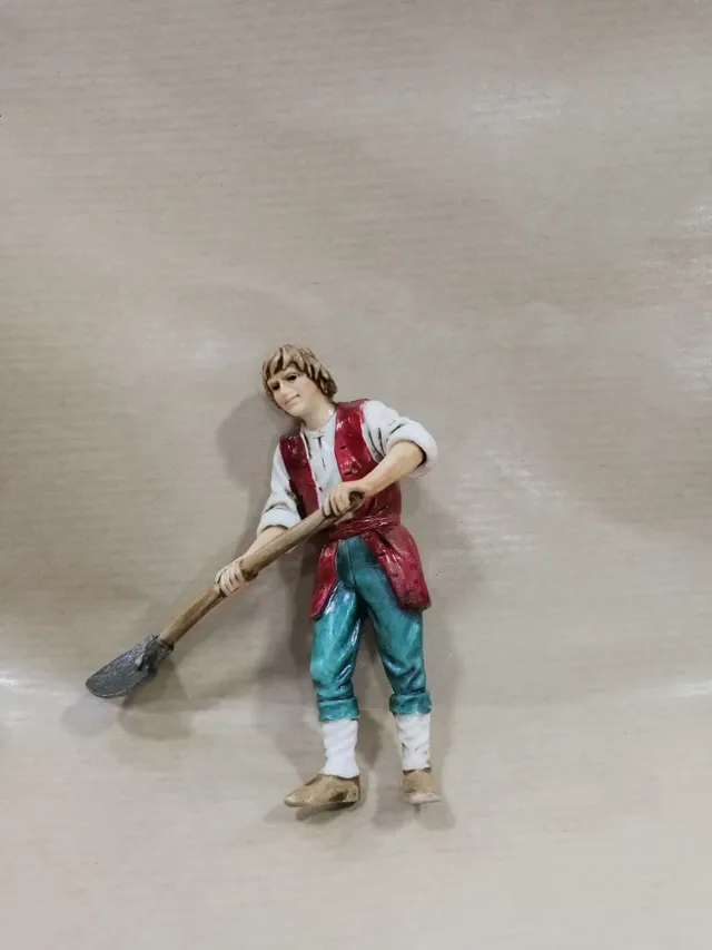 Ditta Montanini Pastori Landi uomo con pala presepe 10 cm