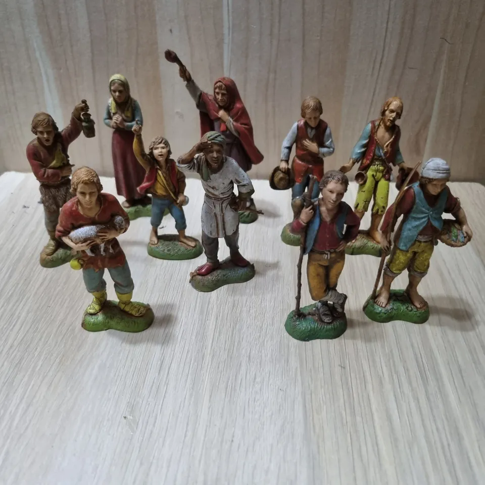 Ditta Montanini Landi 0144-19 set 10 pastori 10 cm
