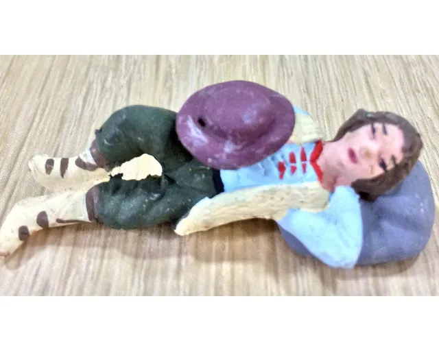 Ditta Montanini Pastori terracotta T4012 Dormiente 4cm statuina