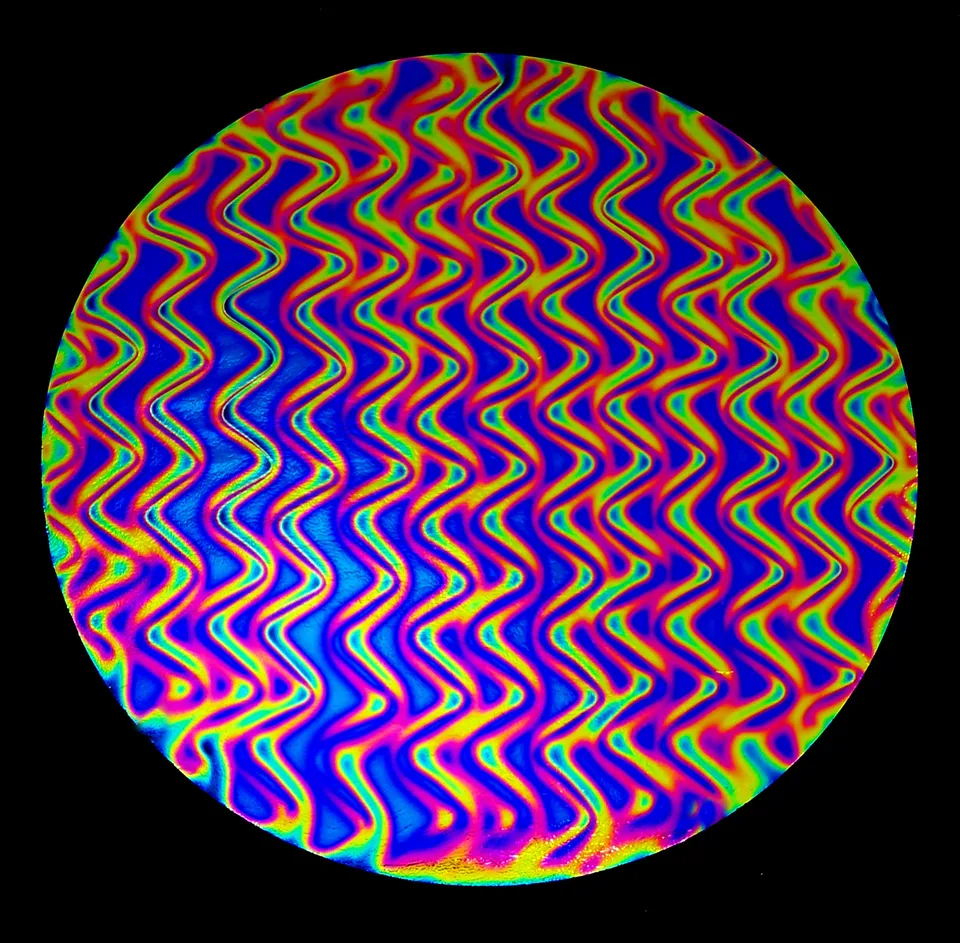 Cbs Dichroic Twizzle Green Magenta Blue vetro dicroico pattern