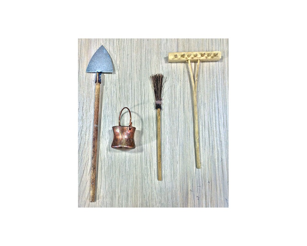 Ditta Montanini Minuterie XA411 attrezzi contadino 13 cm