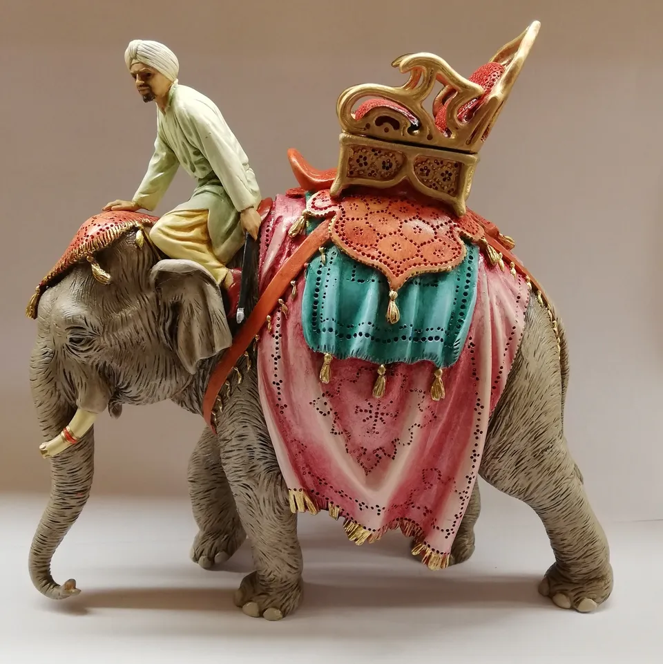 Pastori Landi Elefante con Arabo Statuina 13 cm