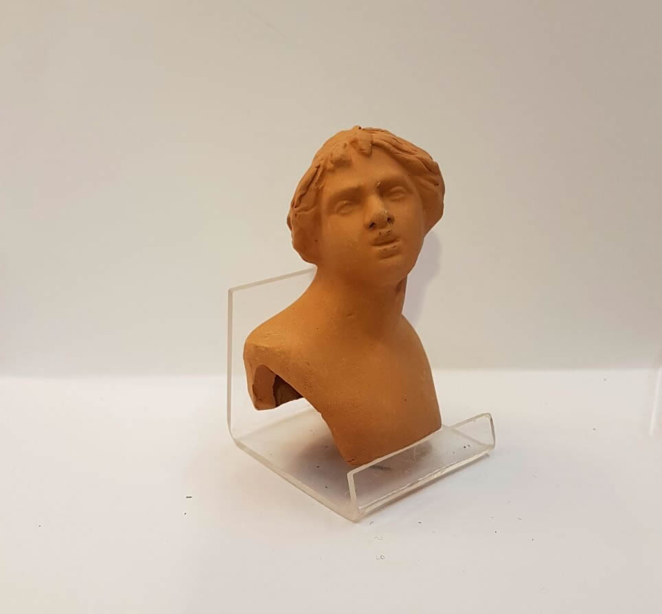 Ditta Montanini TC11 testa terracotta presepe con mani