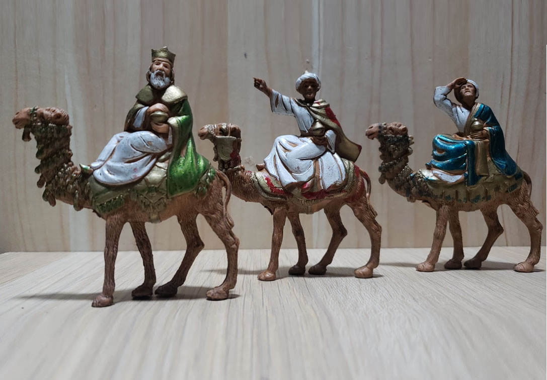 Pastori Landi Re Magi a Cammello Statuina Presepe in Resina