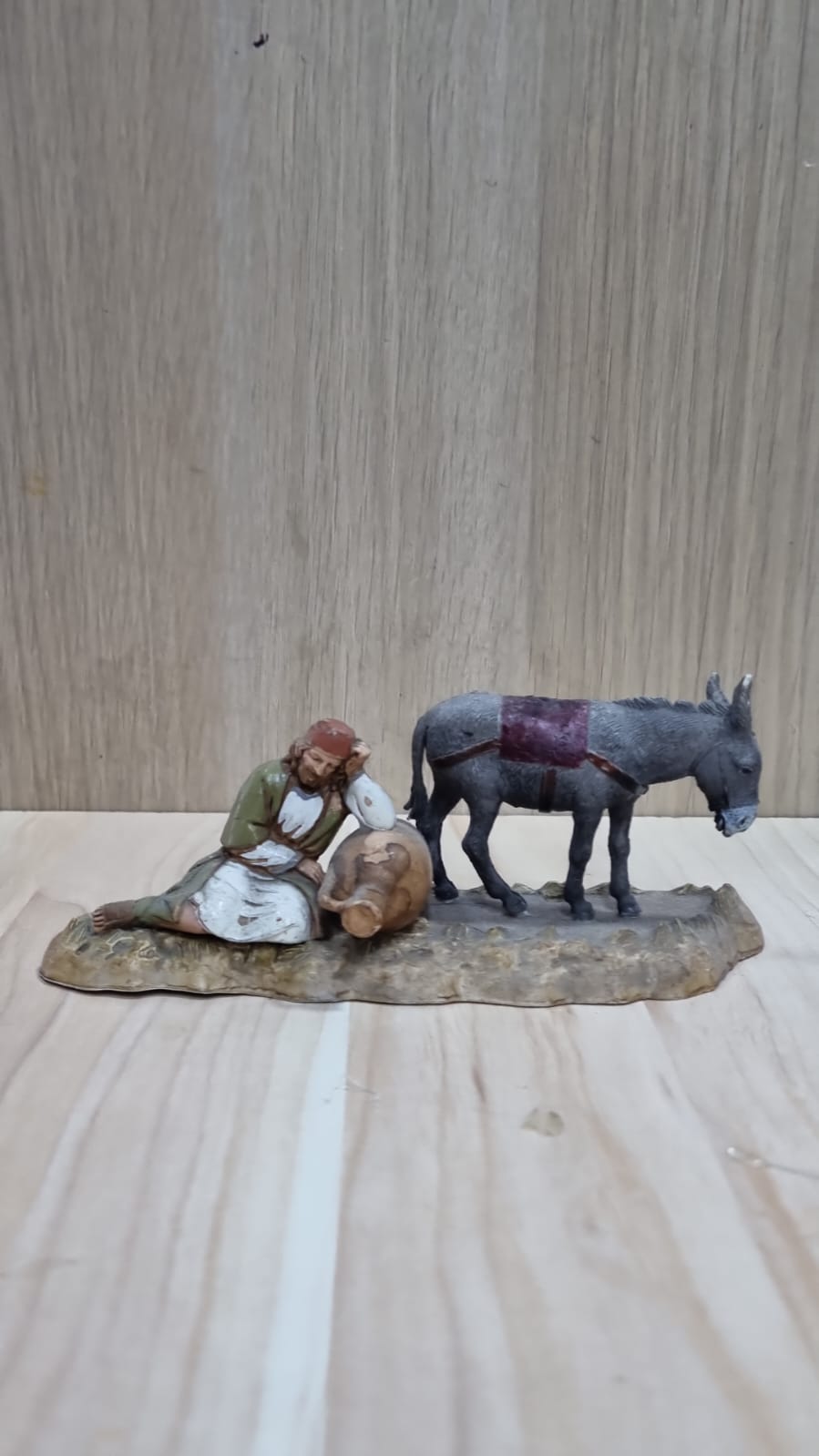 Ditta Montanini Gruppi Landi 420 0105 statuina presepe dormiente arabo