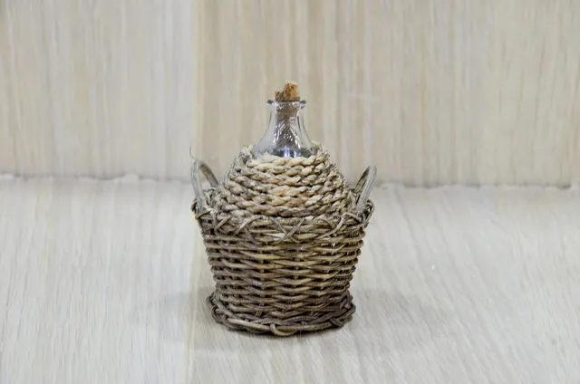 Ditta Montanini AV-17 damigiana media miniatura presepe