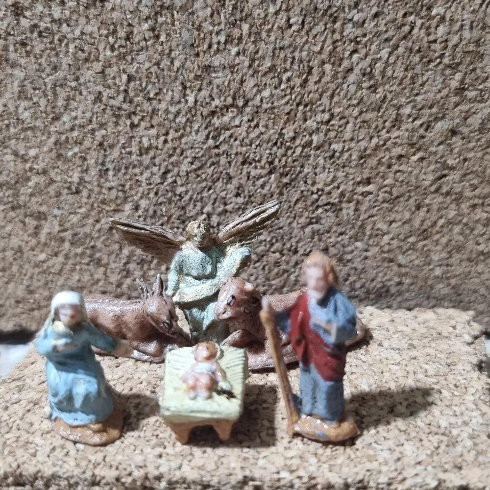 Montanini Pastori Terracotta Natività Mini Presepe PVC 2 cm