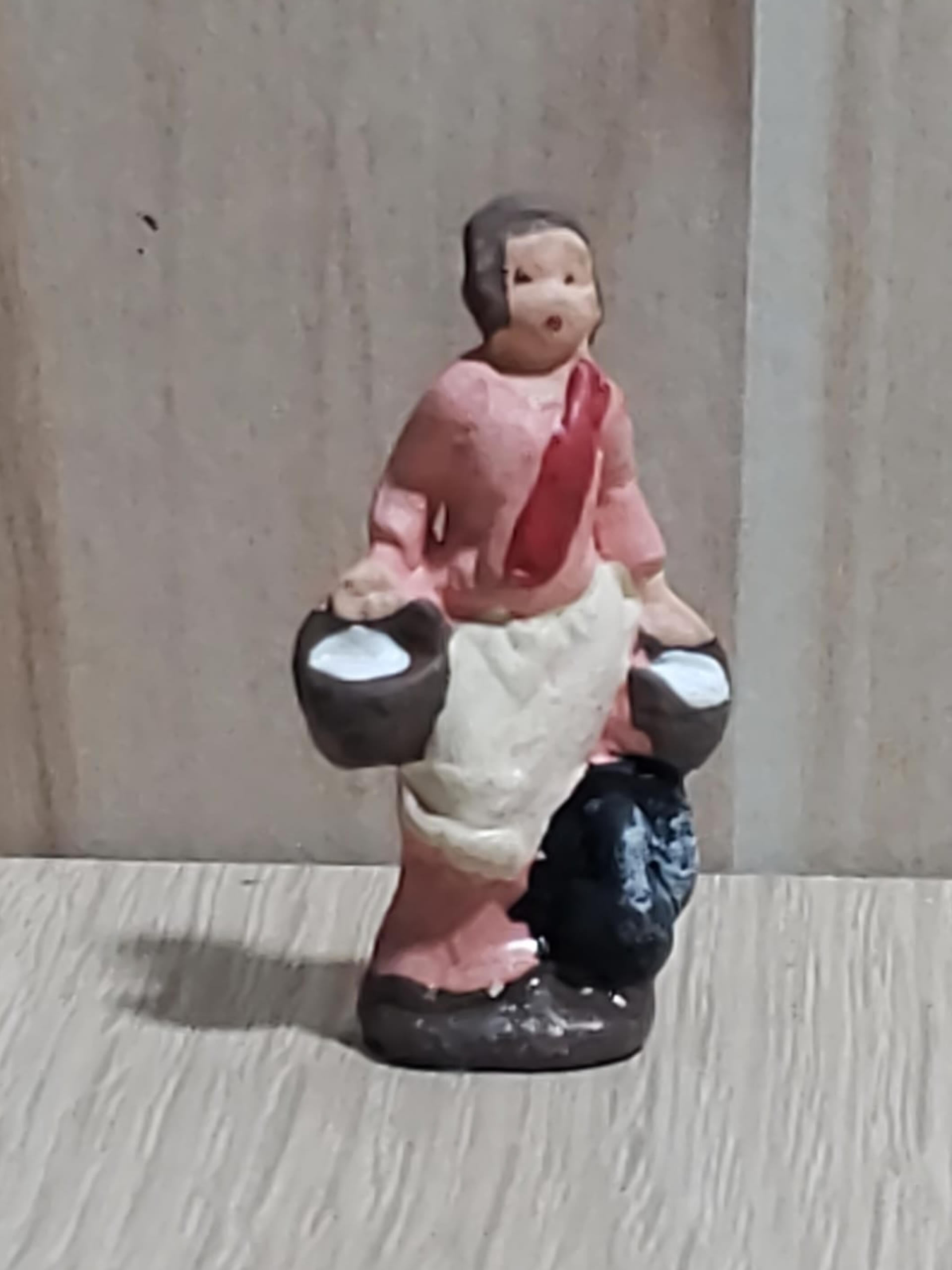 Ditta Montanini Pastori in terracotta Lattaia TC30025 statuina