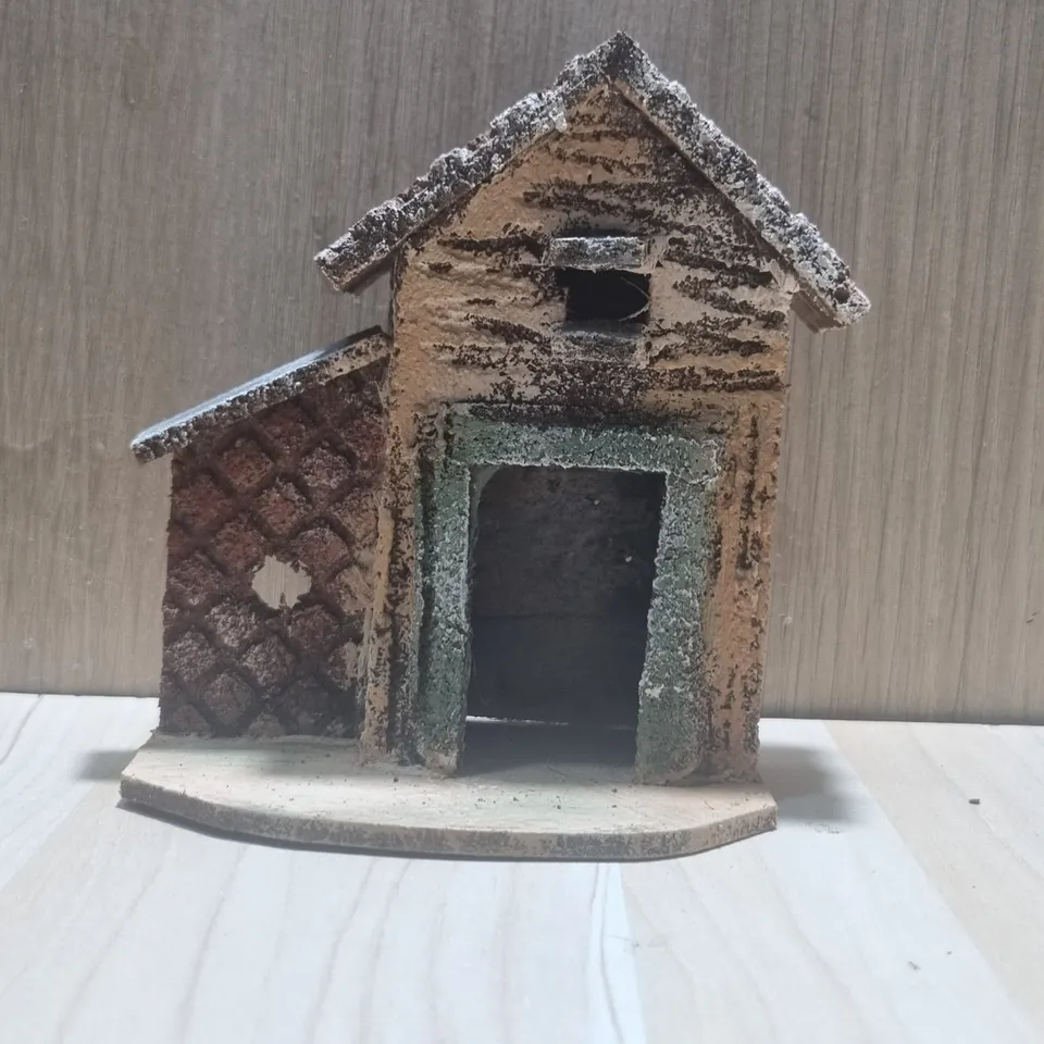 Ditta Montanini Casetta in sughero C10 casetta presepe