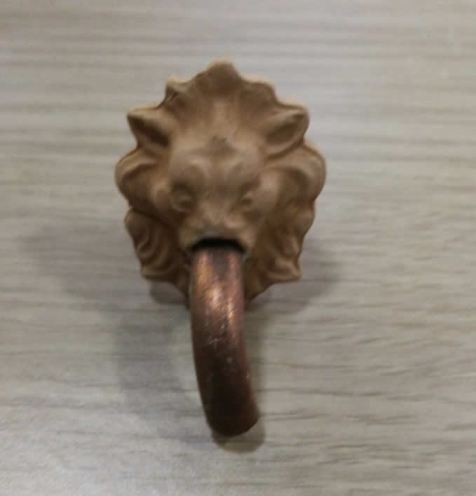 Ditta Montanini Minuterie T1 Testa leone fontana presepe