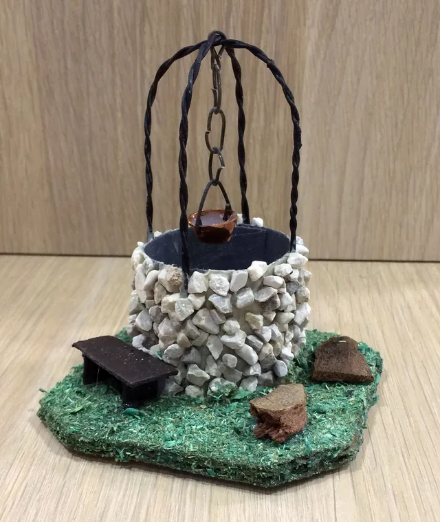 Ditta Montanini 19H pozzo presepe H 10 cm 9x9 cm