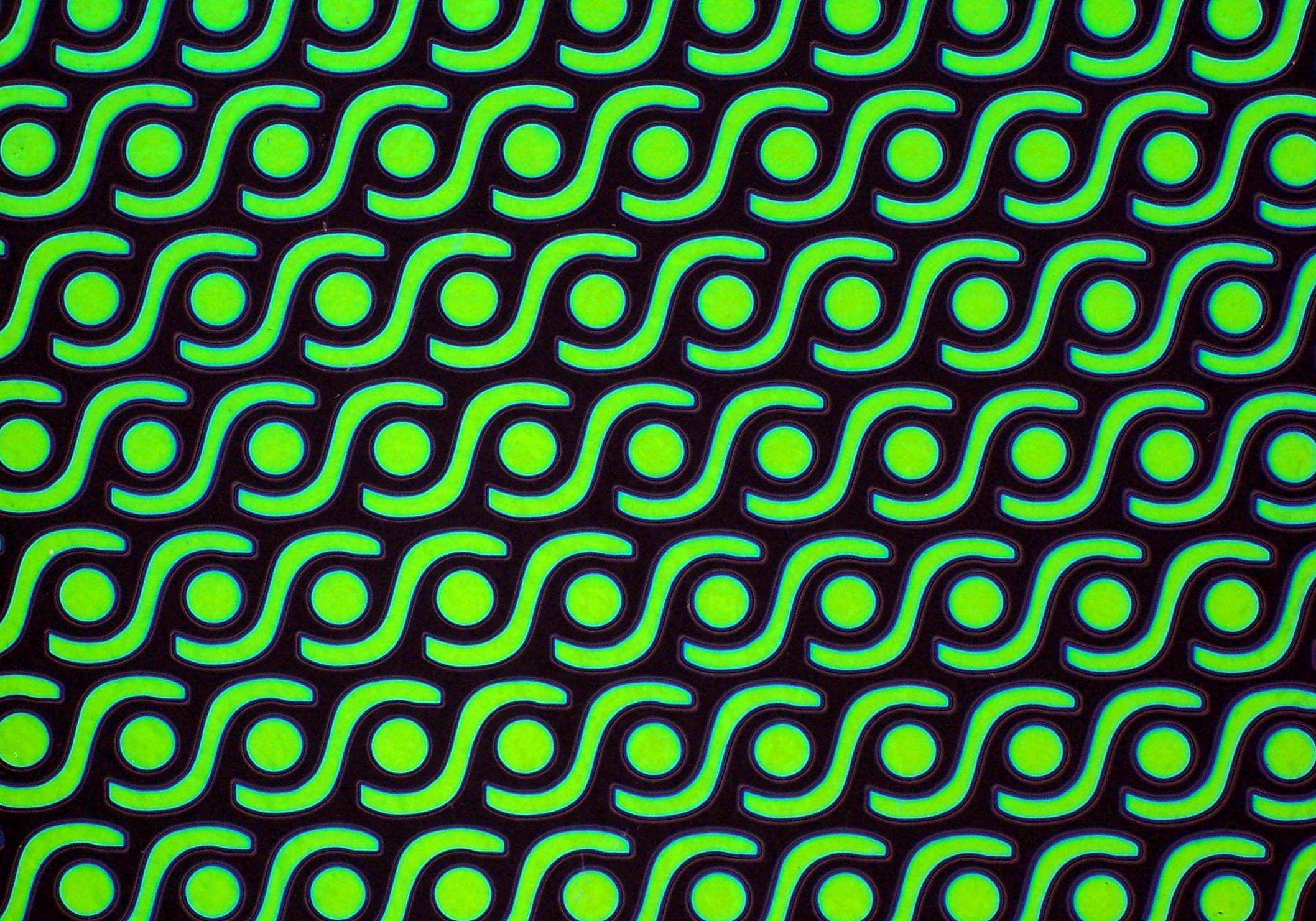 CBS Dichroic Borderline Rings Emerald vetro quarter sheet