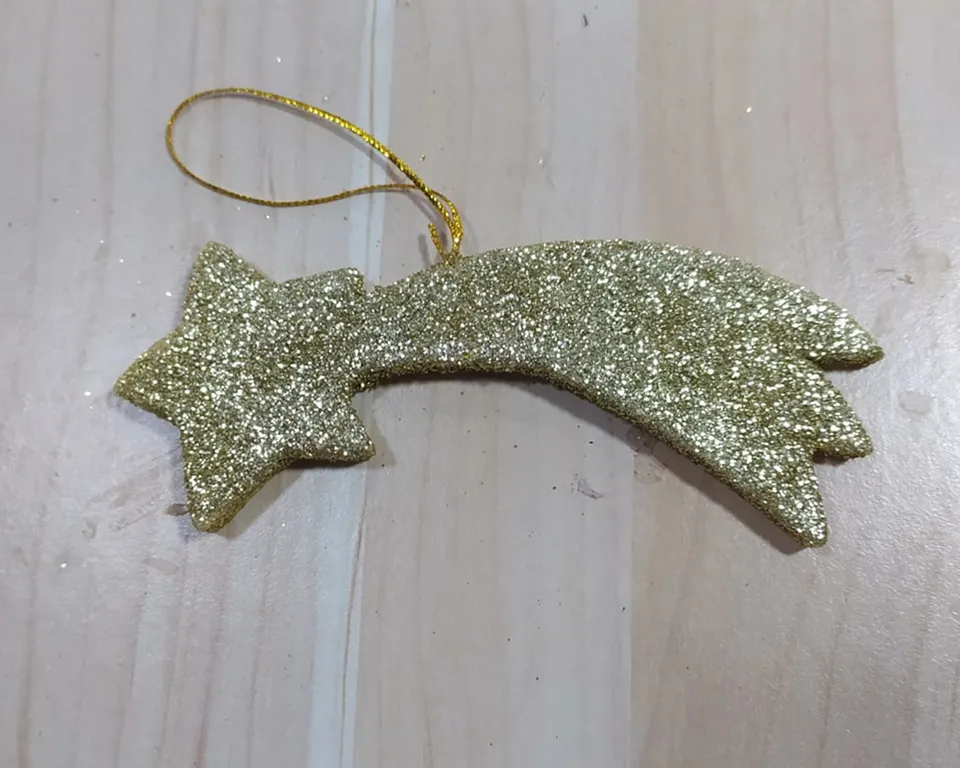 Ditta Montanini Stellari e aureole Stella glitterata piccola oro 12cm presepe